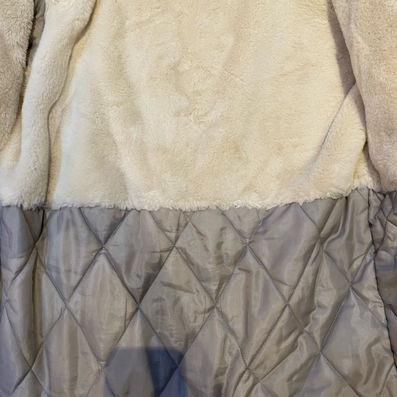 Gap OC Luxe Parka - Picture 3 of 5